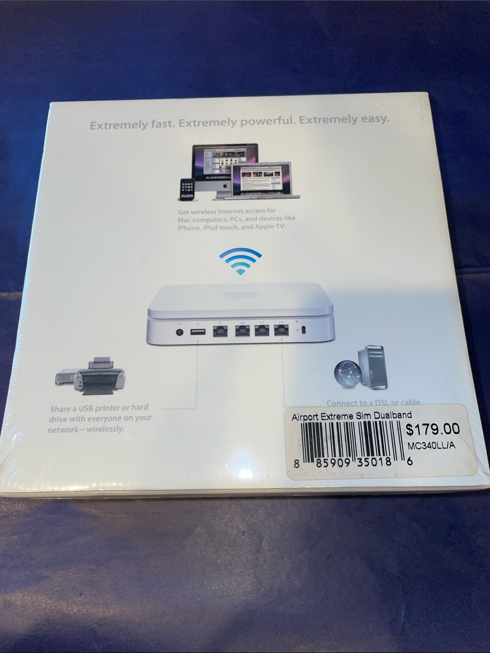 Apple AirPort Extreme Wireless Router - White - Picture 2 of 3
